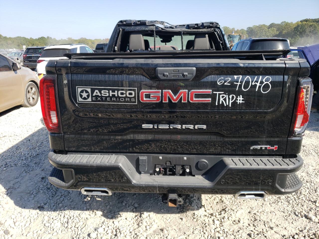 2022 GMC SIERRA K1500 AT4 VIN:3GTUUEET4NG627048