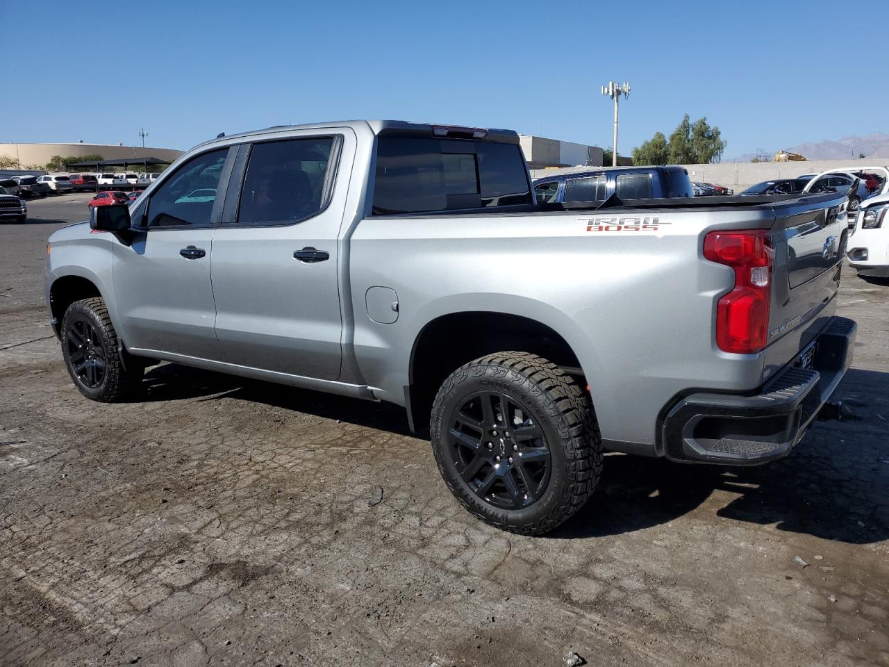 2024 CHEVROLET SILVERADO K1500 LT TRAIL BOSS VIN:3GCUDFED7RG325497