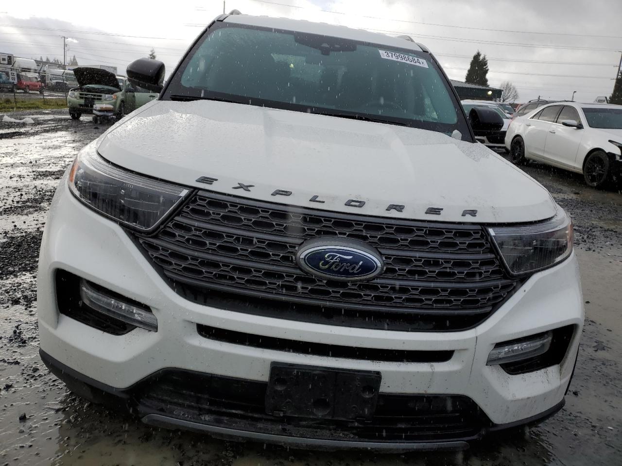 2022 FORD EXPLORER XLT VIN:1FMSK8DH2NGB72994