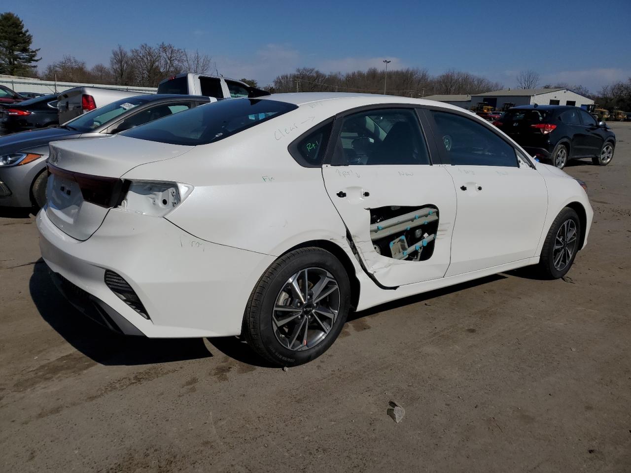 2023 KIA FORTE LX VIN:3KPF24AD1PE690985