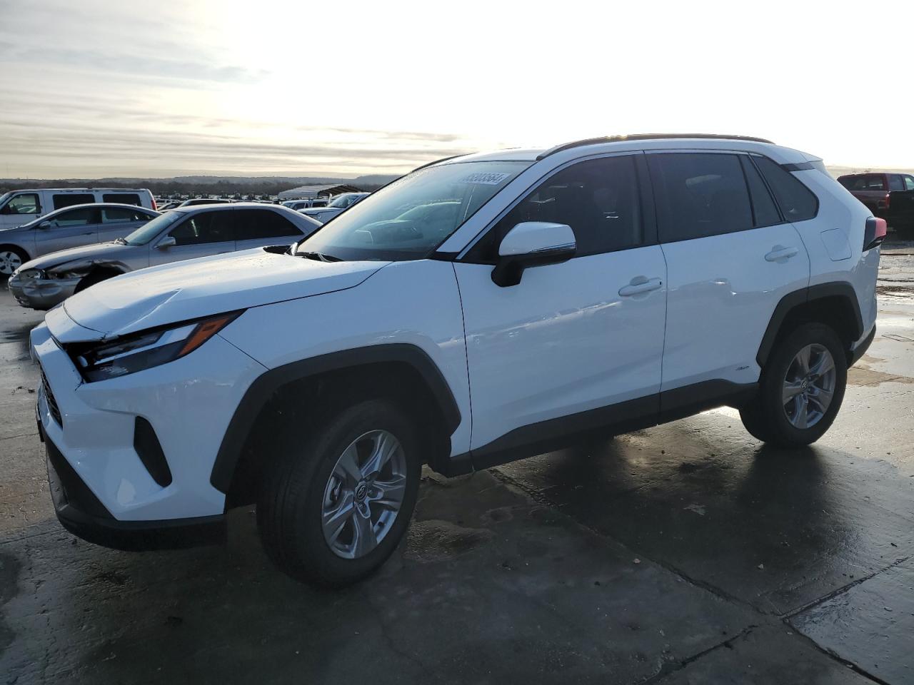 2024 TOYOTA RAV4 XLE VIN:2T3RWRFV5RW240506