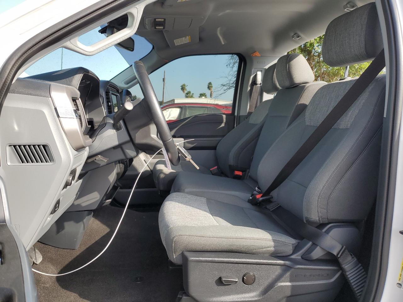 2022 FORD F150  VIN:1FTMF1E58NKE13404
