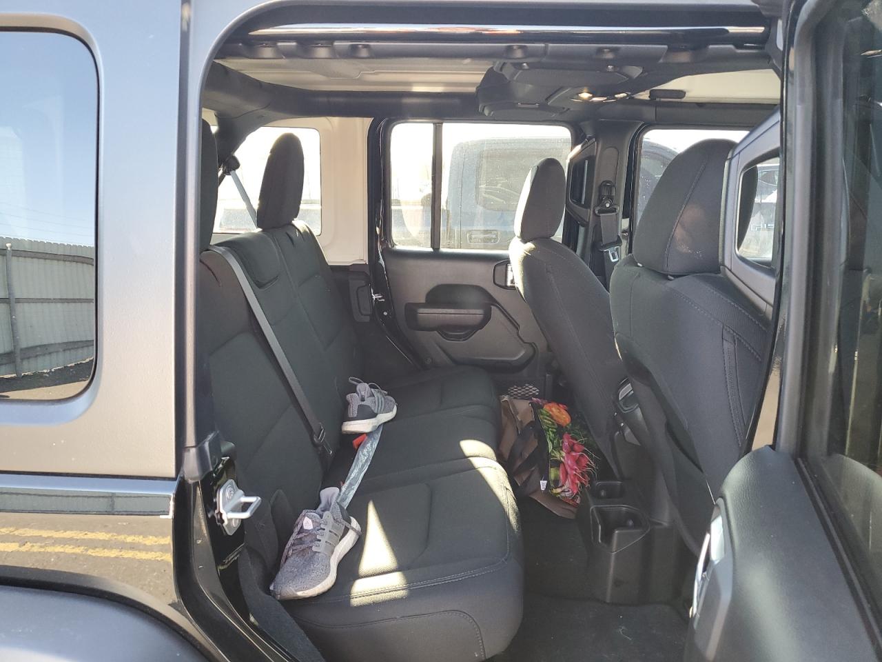 2022 JEEP WRANGLER UNLIMITED SPORT VIN:1C4HJXDN2NW132521