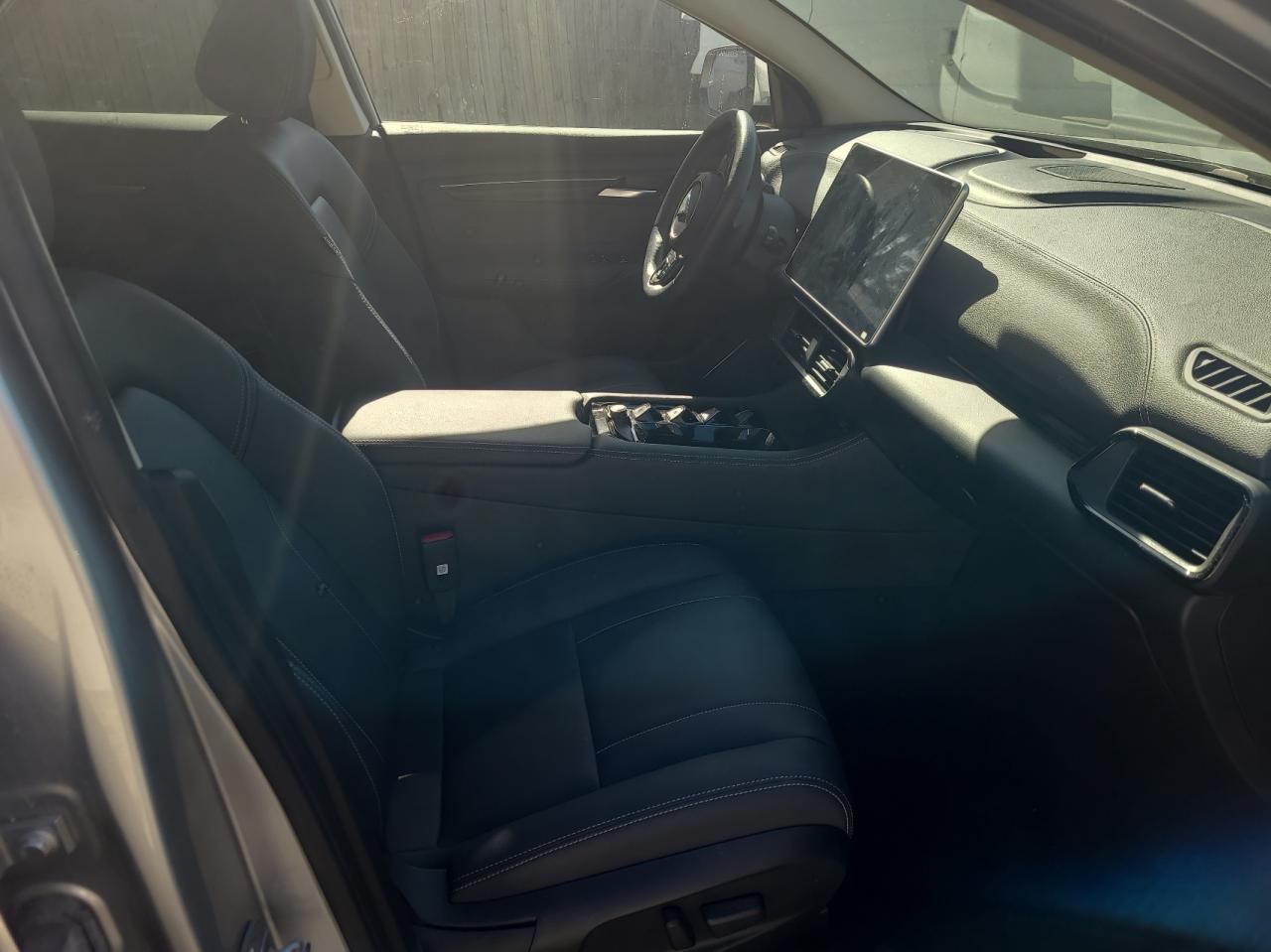 2023 VINFAST TRADING AND PRODUCTION LLC VF 8 ECO VIN:RLLV1AEB5PH002749