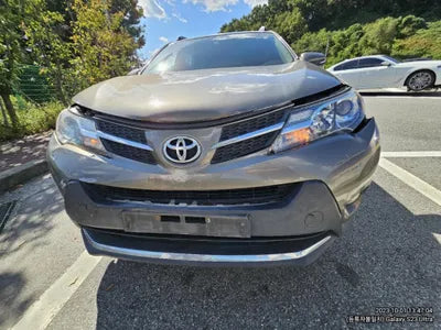 2015 Toyota RAV4 VIN: