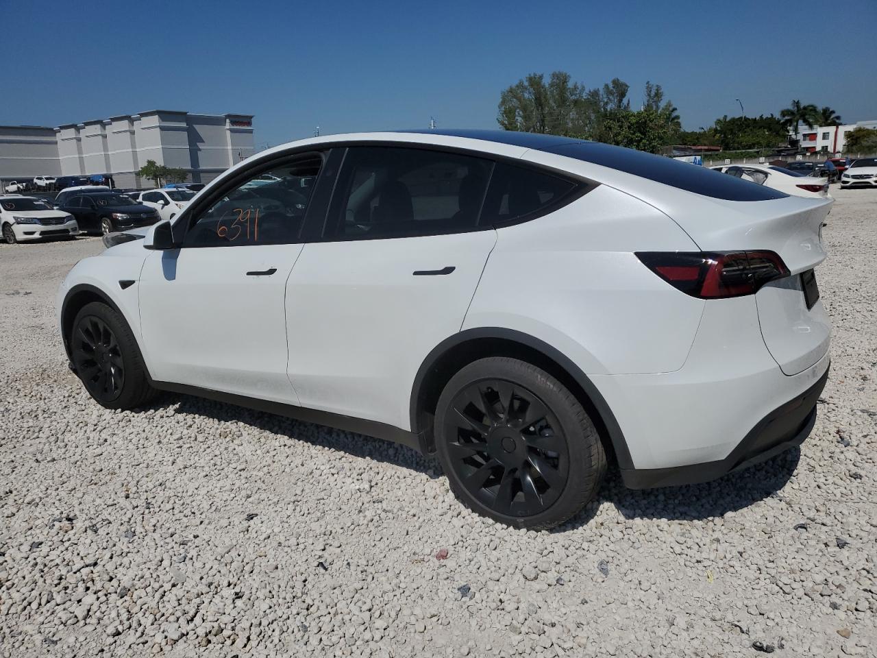 2023 TESLA MODEL Y  VIN:7SAYGDEE1PA135476