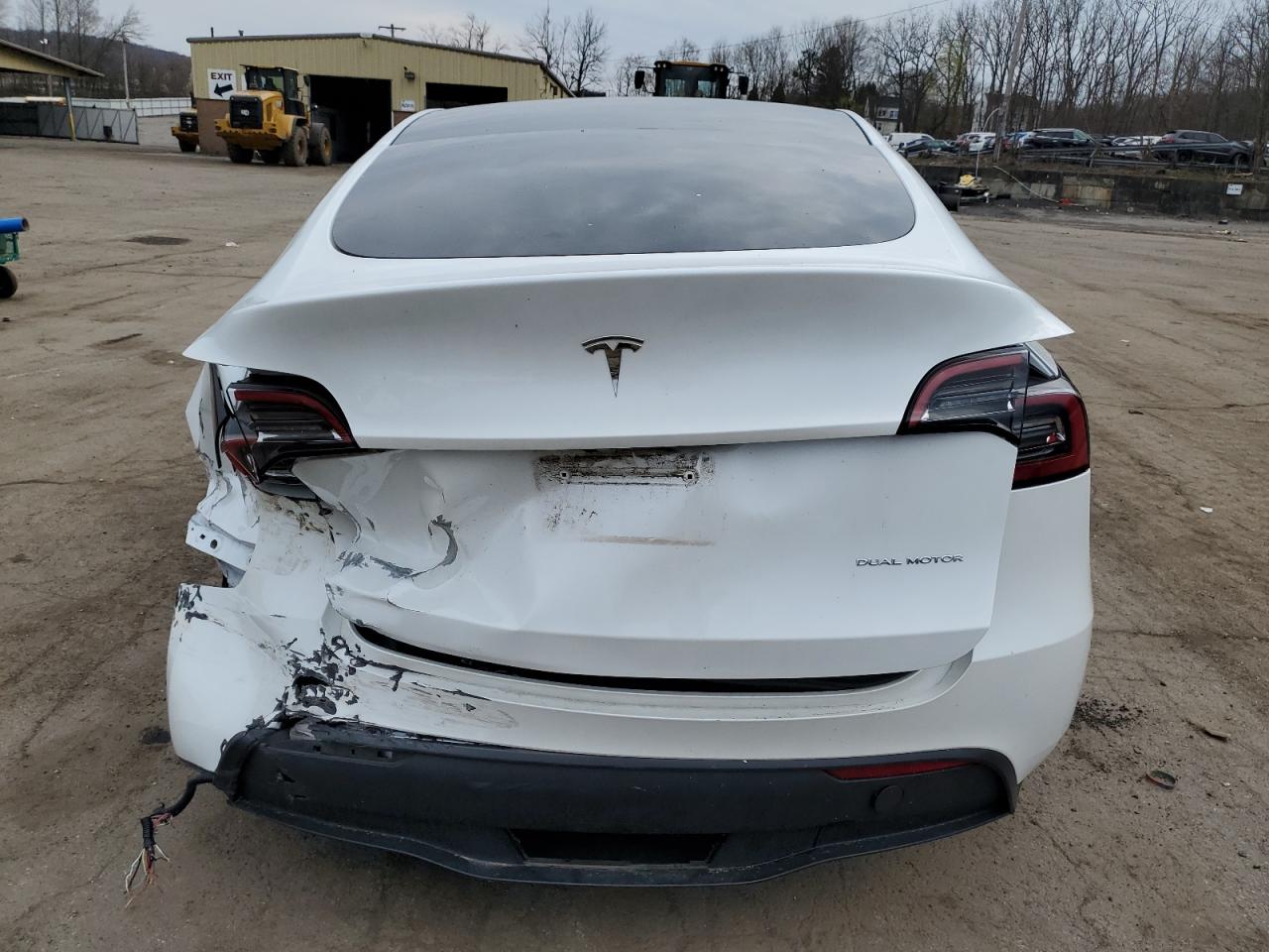 2023 TESLA MODEL Y  VIN:7SAYGDEE9PA081988