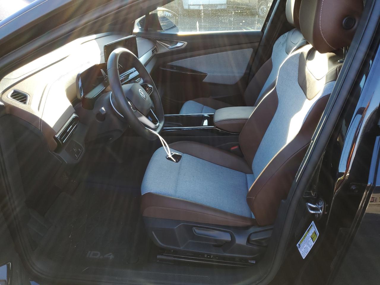 2023 VOLKSWAGEN ID.4 PRO VIN:1V2CMPE88PC030525