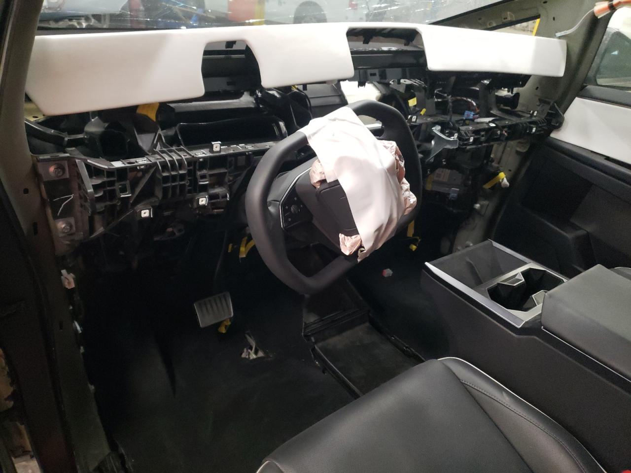 2024 TESLA CYBERTRUCK  VIN:7G2CEHEDXRA010522