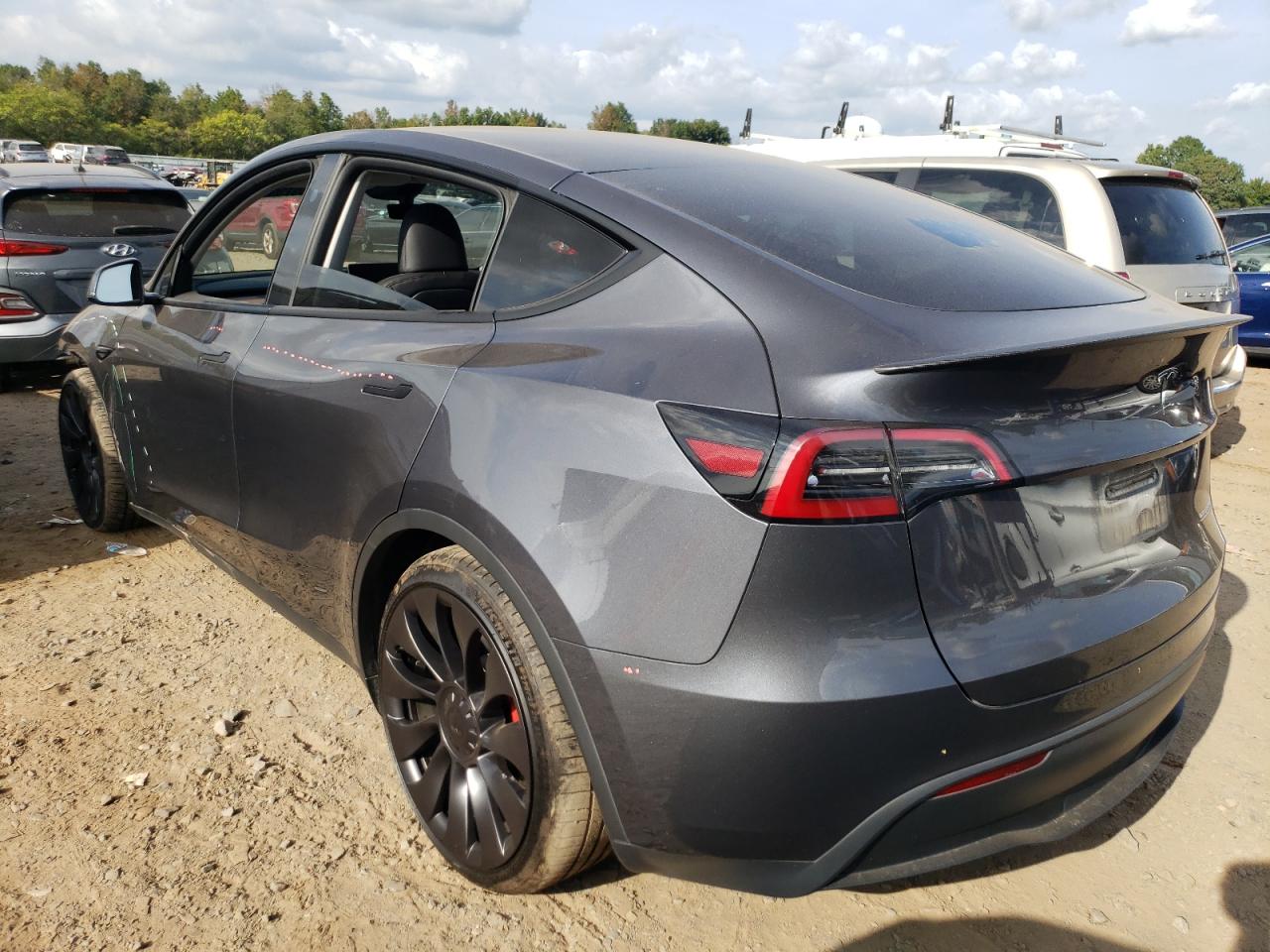 2023 TESLA MODEL Y  VIN:7SAYGDEFXPF909526