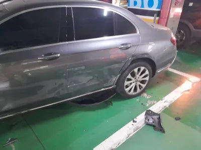 2018 Mercedes-Benz E 300 WDDZF4JB2KA511337 VIN:WDDZF4JB2KA511337