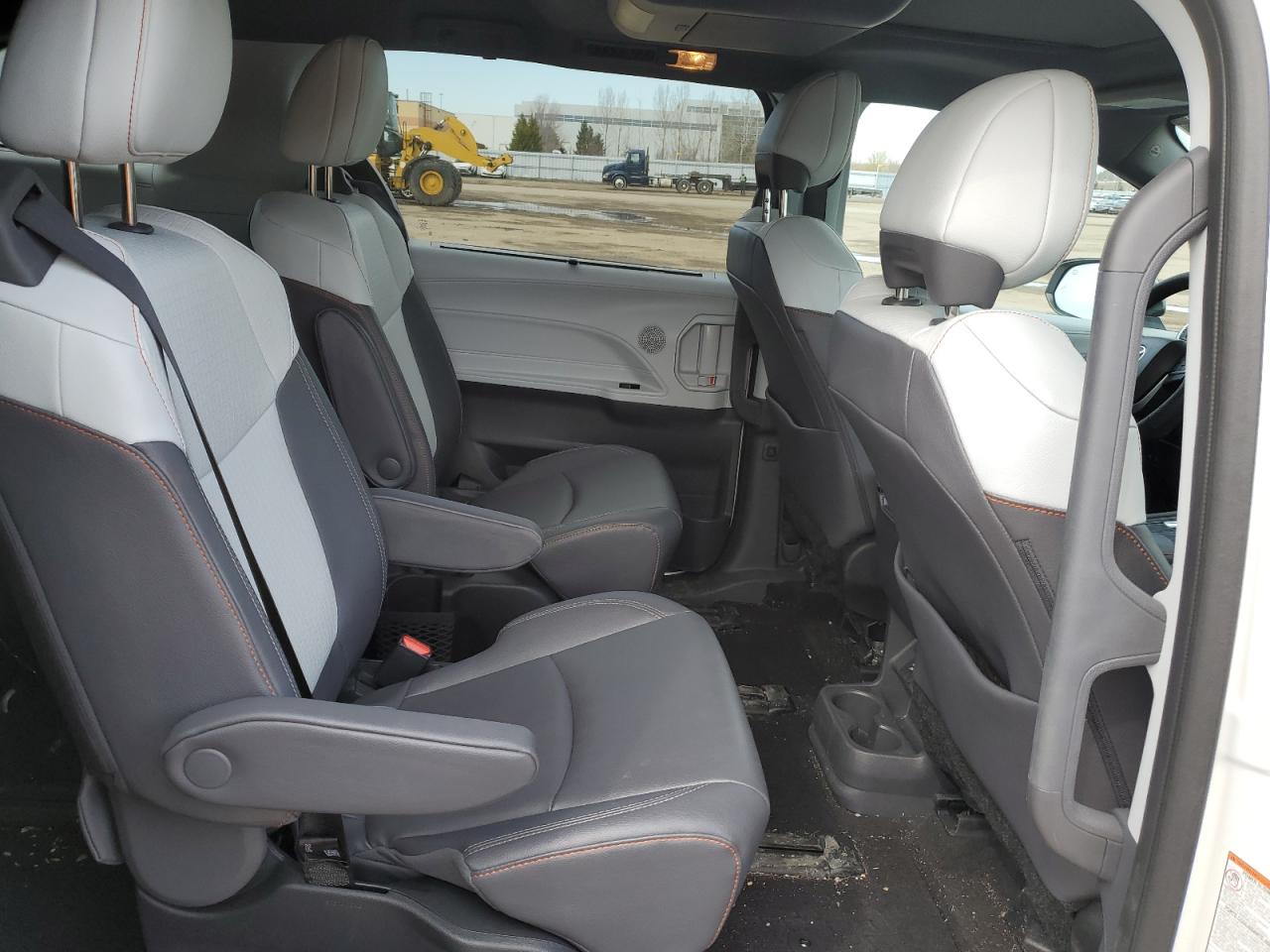 2024 TOYOTA SIENNA LE VIN:5TDGSKFCXRS119660