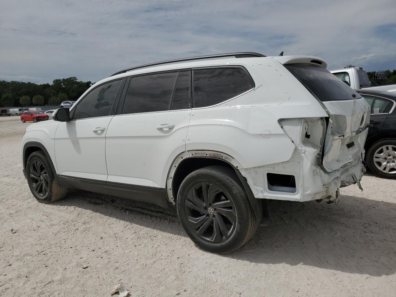 2022 VOLKSWAGEN ATLAS SE VIN:1V2WP2CA4NC504223