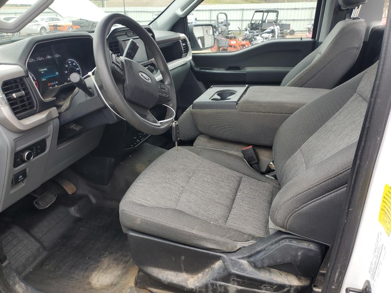 2023 FORD F150 VIN:1FTMF1CB1PKE33005