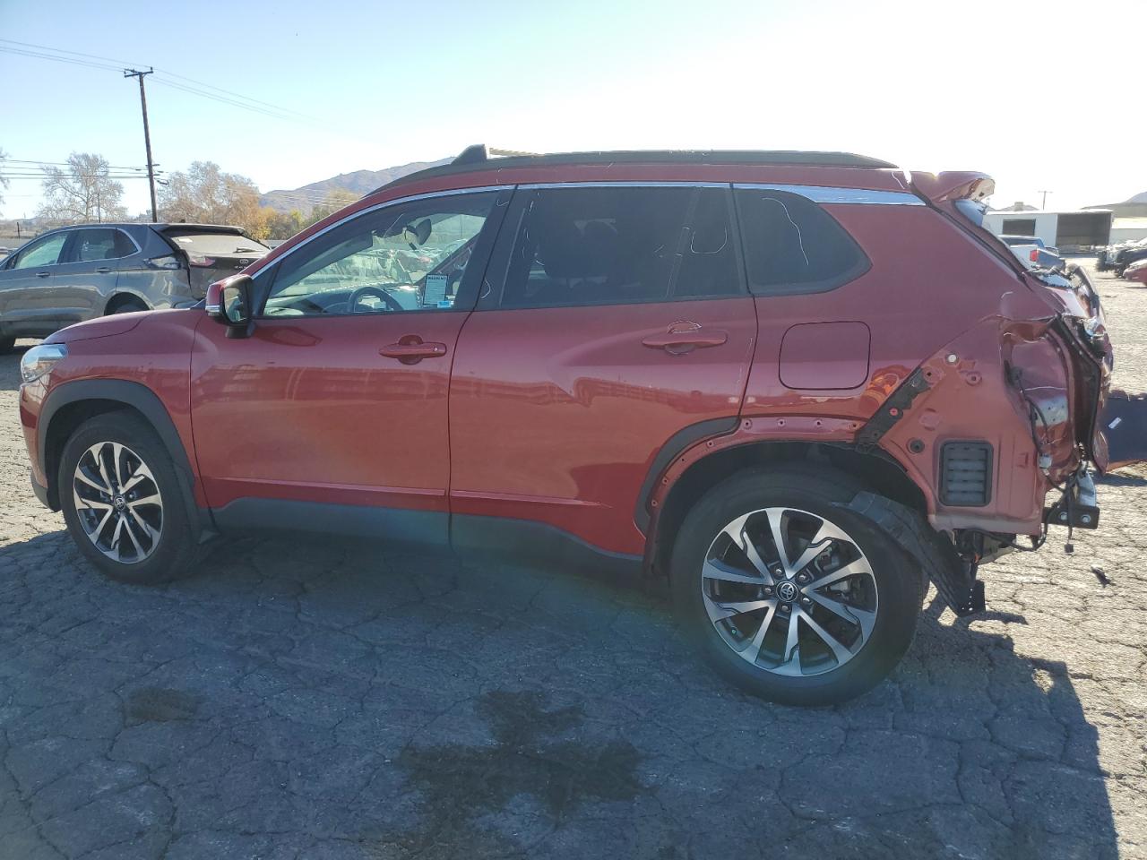 2022 TOYOTA COROLLA CROSS XLE VIN:7MUDAABG9NV024564