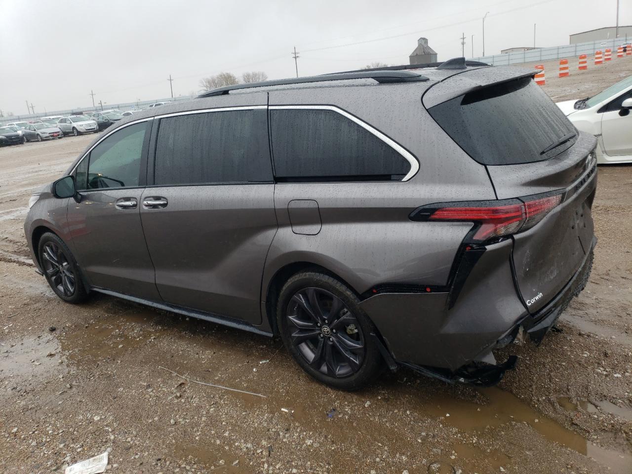 2022 TOYOTA SIENNA XSE VIN:5TDDRKEC2NS125818