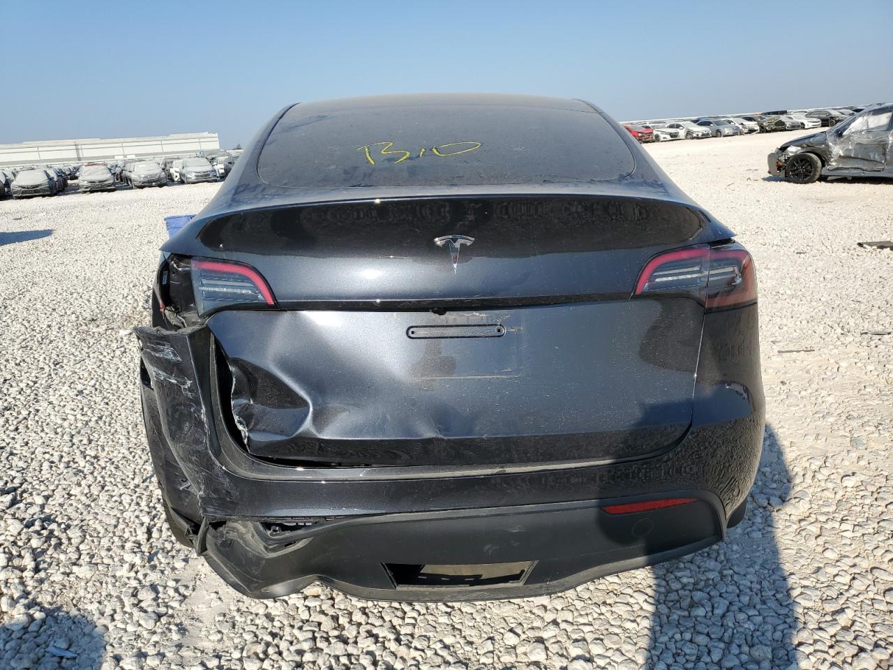 2024 TESLA MODEL Y  VIN:7SAYGDEDXRA310091