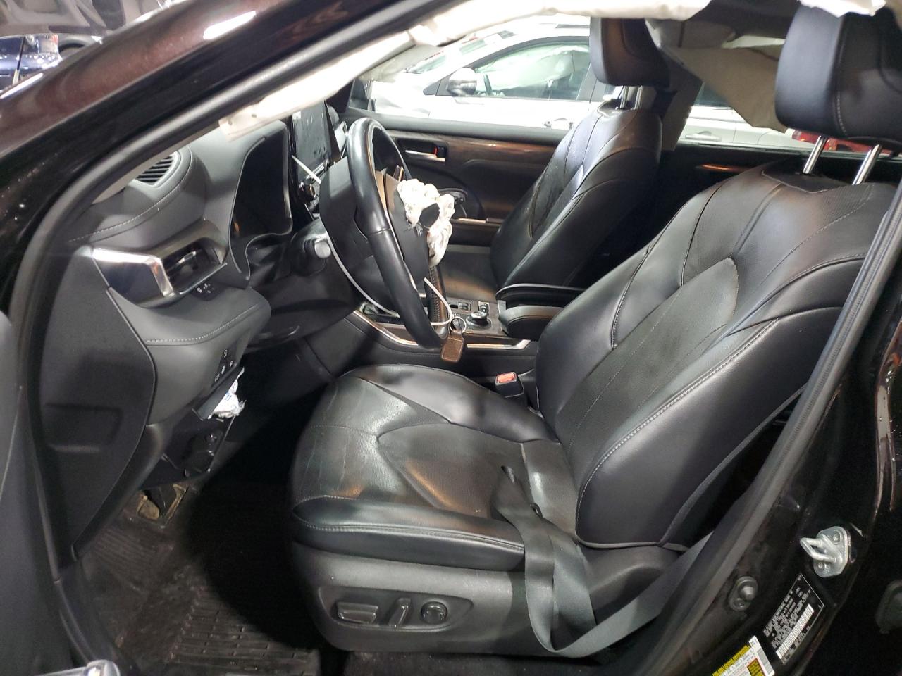 2022 TOYOTA HIGHLANDER LIMITED VIN:5TDDZRBH9NS162602