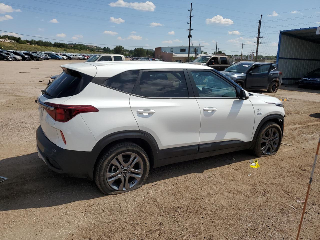 2023 KIA SELTOS LX VIN:KNDEPCAA2P7451605