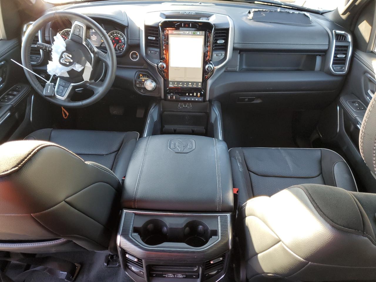 2024 RAM 1500 LARAMIE VIN:1C6SRFJT6RN117101