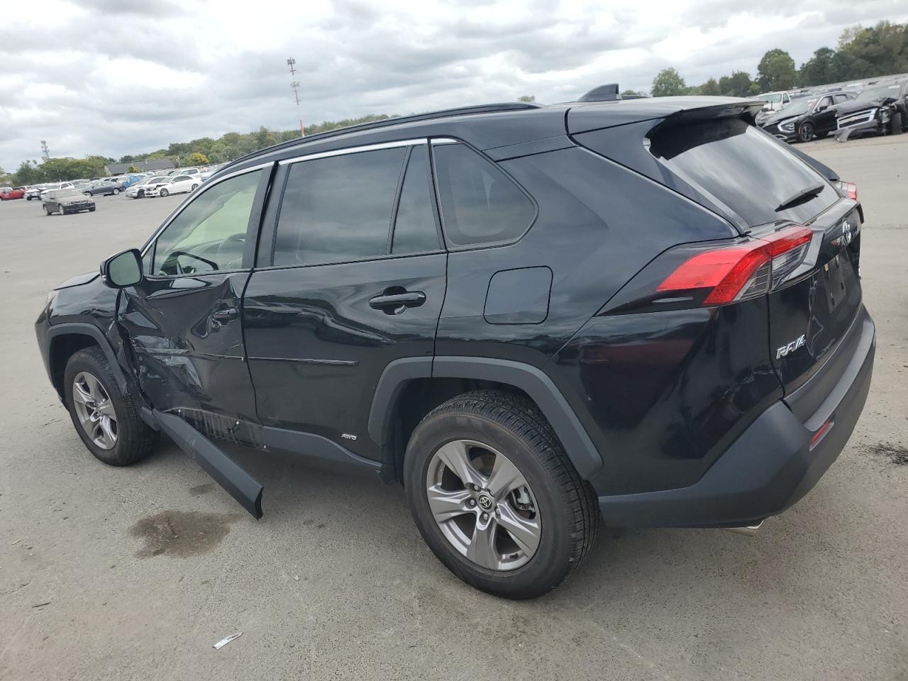 2022 TOYOTA RAV4 XLE VIN:JTMRWRFV5ND153003