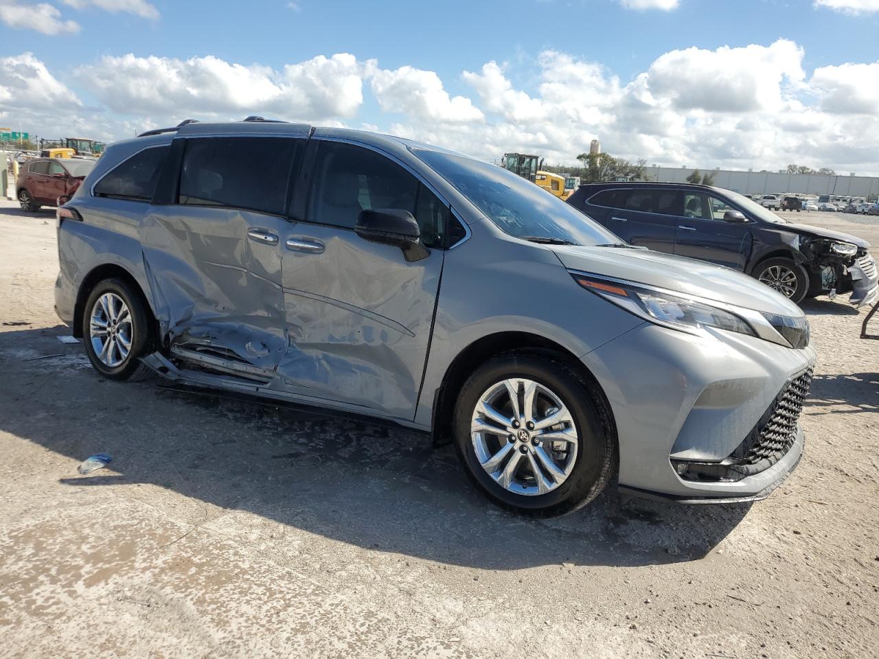 2023 TOYOTA SIENNA XSE VIN:5TDXSKFC0PS107594