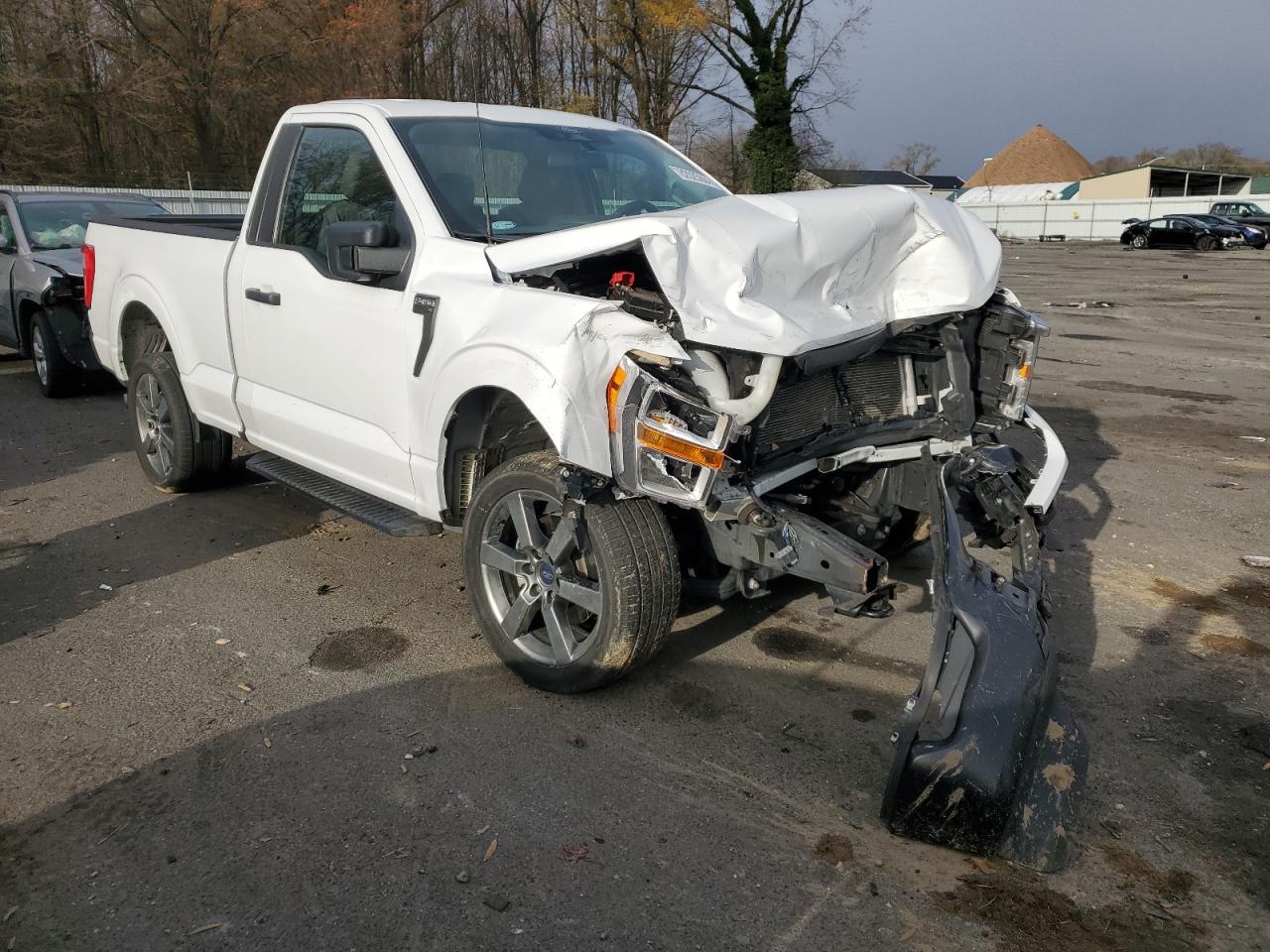 2022 FORD F150  VIN:1FTMF1E53NKE45810