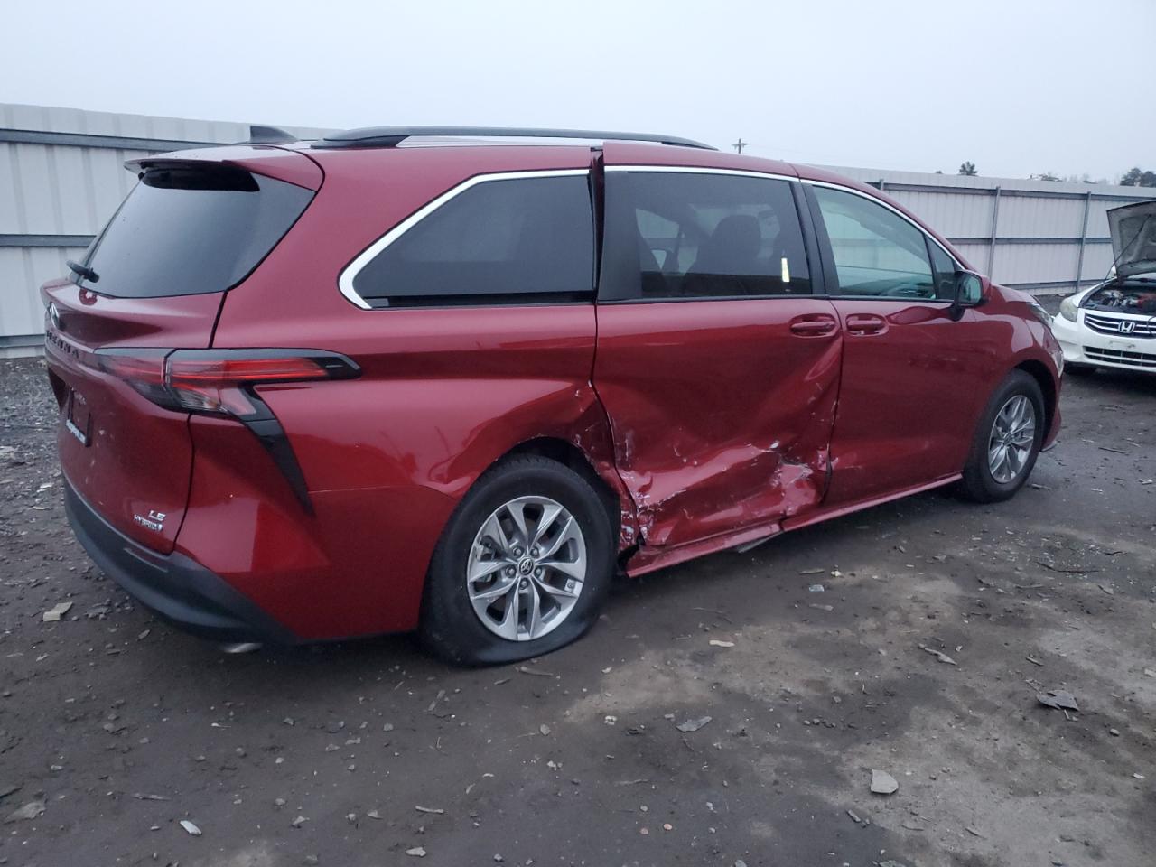 2022 TOYOTA SIENNA LE VIN:5TDKRKEC3NS089922