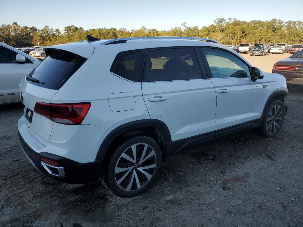 2022 VOLKSWAGEN TAOS SE VIN:3VVRX7B29NM015239
