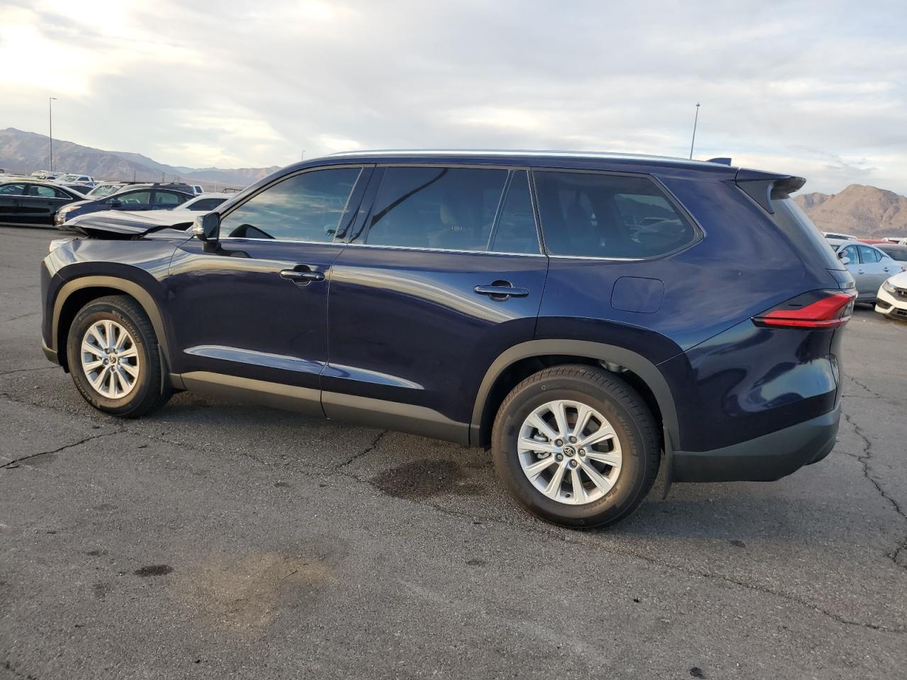 2024 TOYOTA GRAND HIGHLANDER XLE VIN:5TDAAAA55RS014794