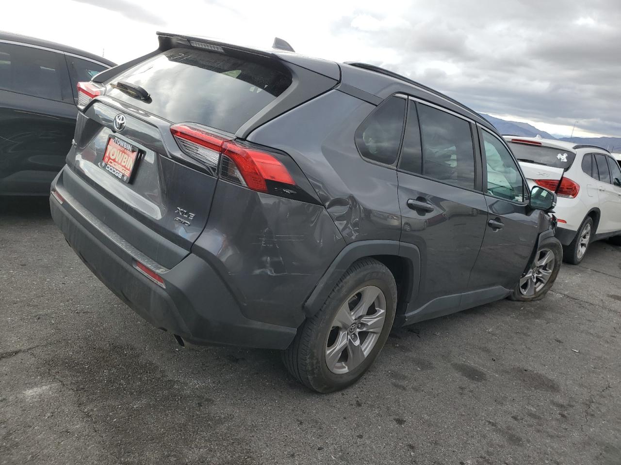 2022 TOYOTA RAV4 XLE VIN:2T3P1RFV0NC284026
