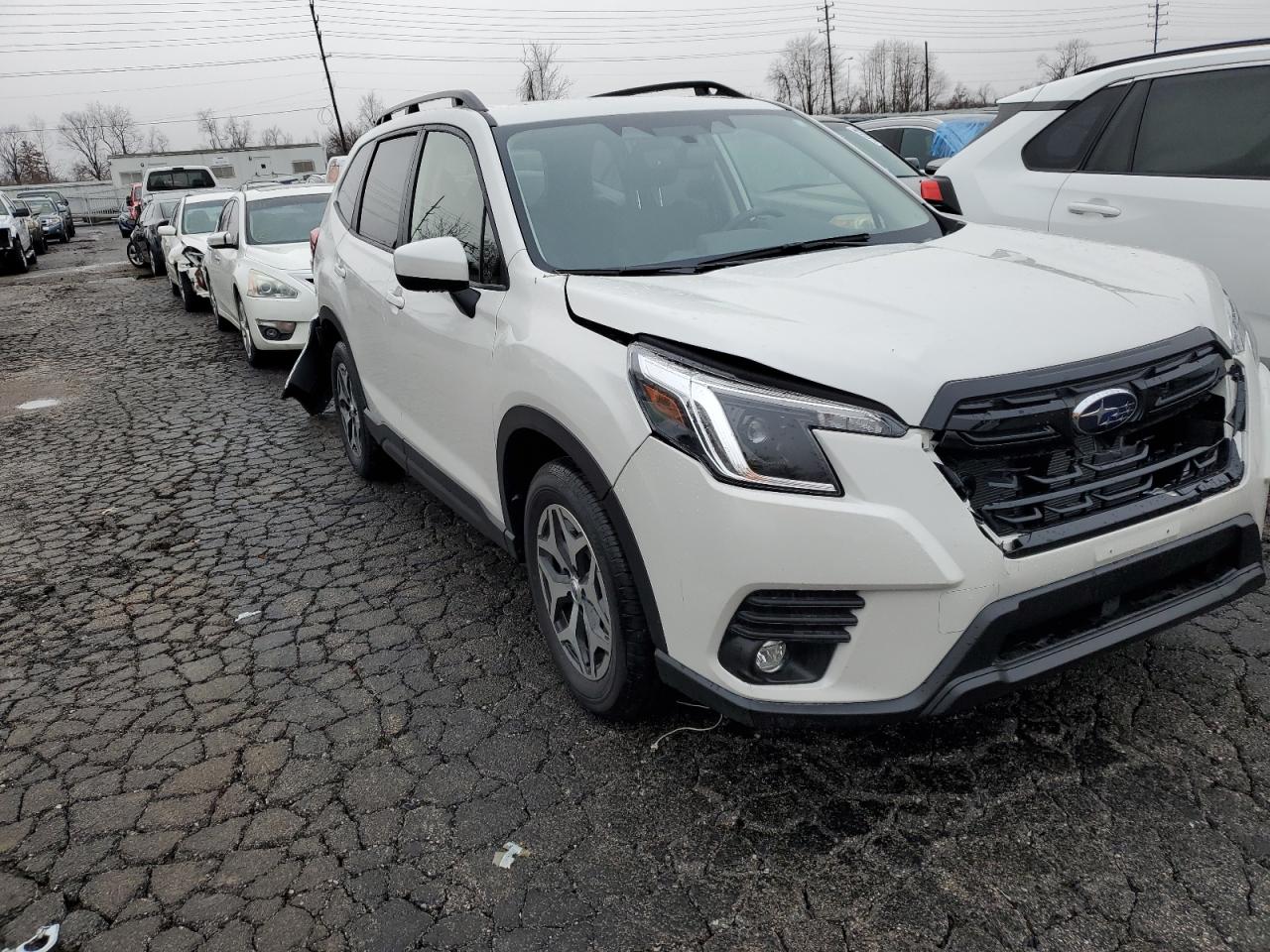 2024 SUBARU FORESTER PREMIUM VIN:JF2SKADC2RH415141