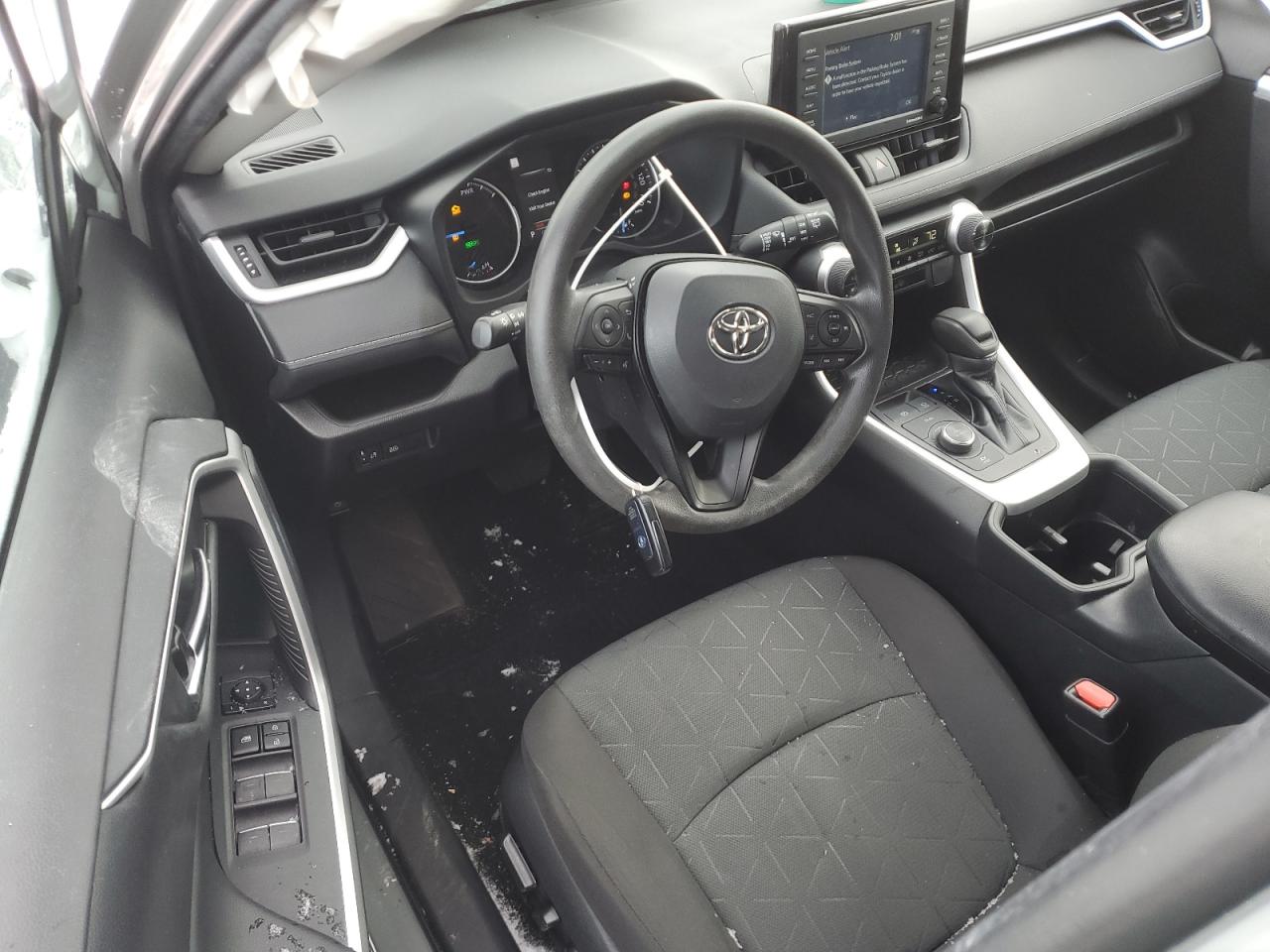 2022 TOYOTA RAV4 XLE VIN:2T3RWRFV3NW136641