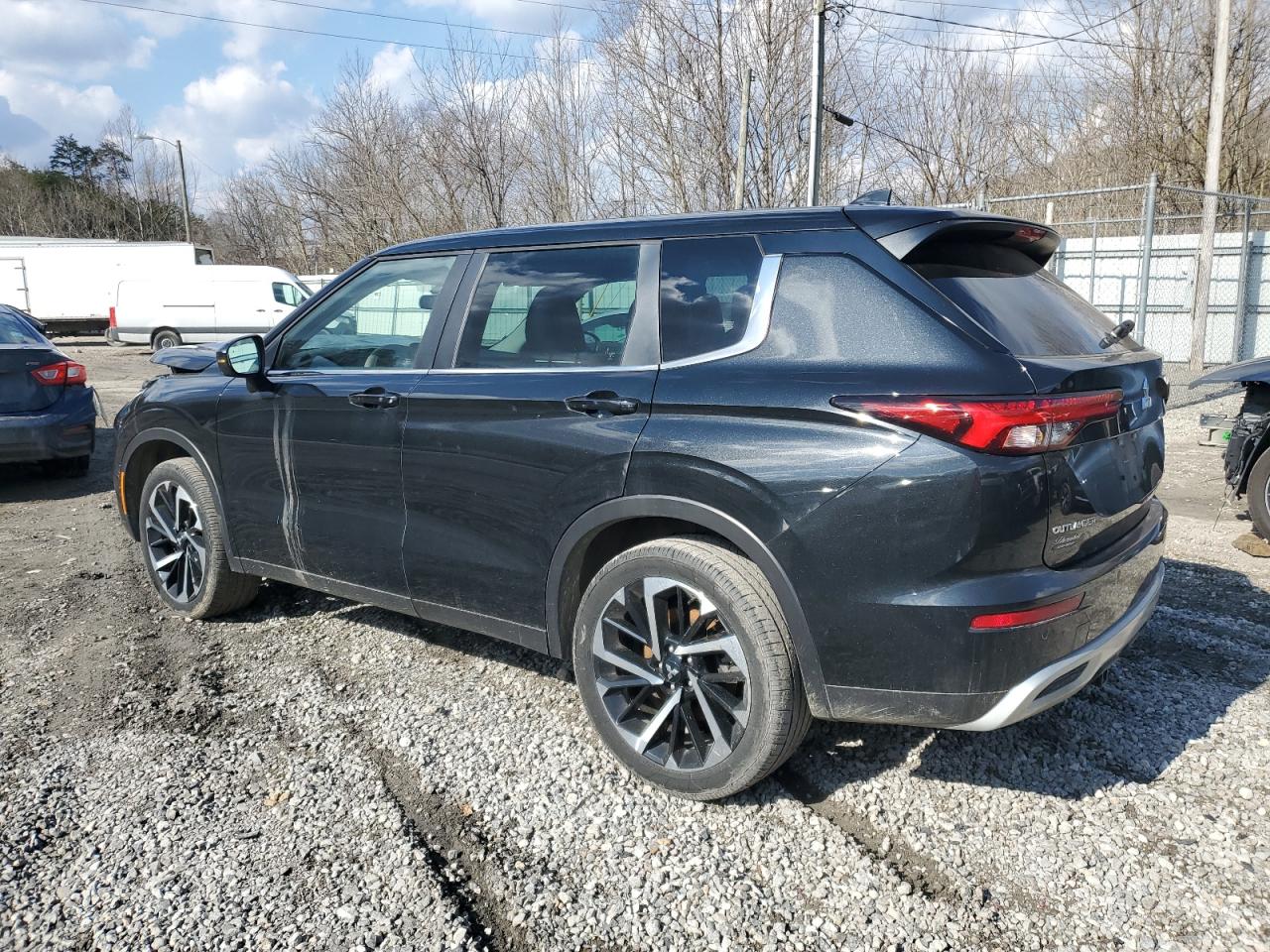 2023 MITSUBISHI OUTLANDER SE VIN:JA4J4UA83PZ021218