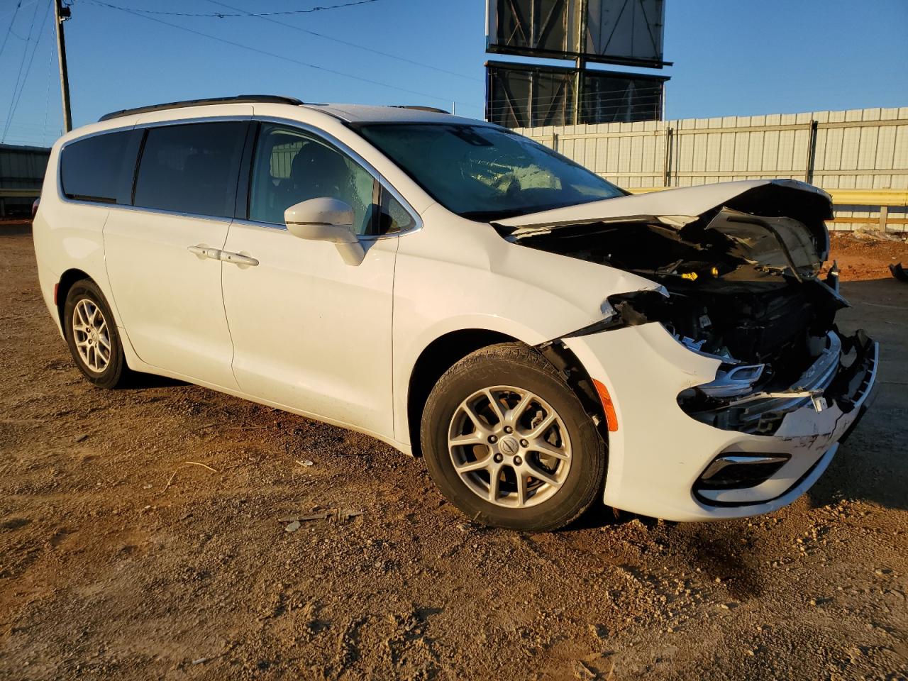 2022 CHRYSLER PACIFICA TOURING L VIN:2C4RC1BG4NR138975