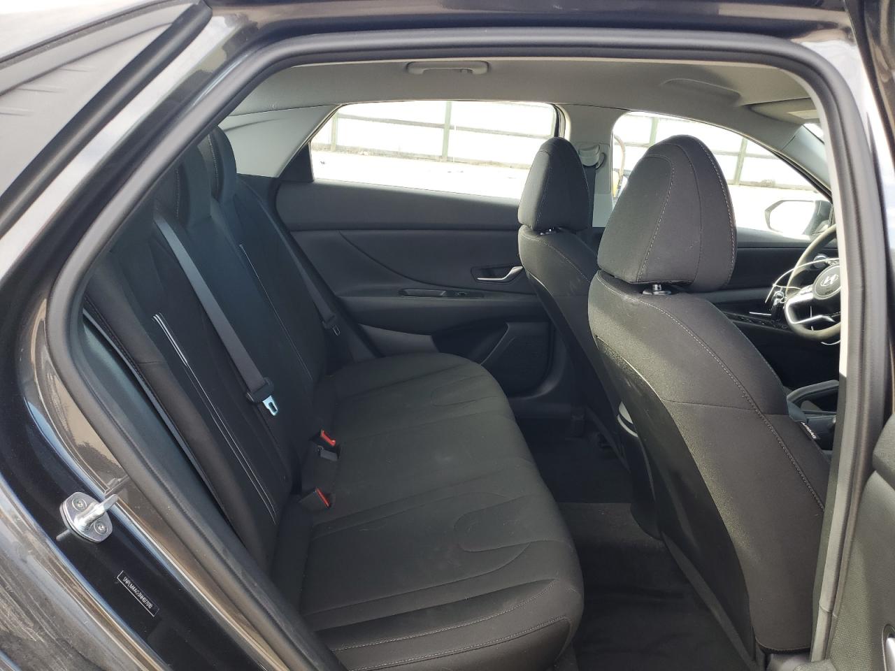 2022 HYUNDAI ELANTRA SEL VIN:5NPLM4AG3NH077010