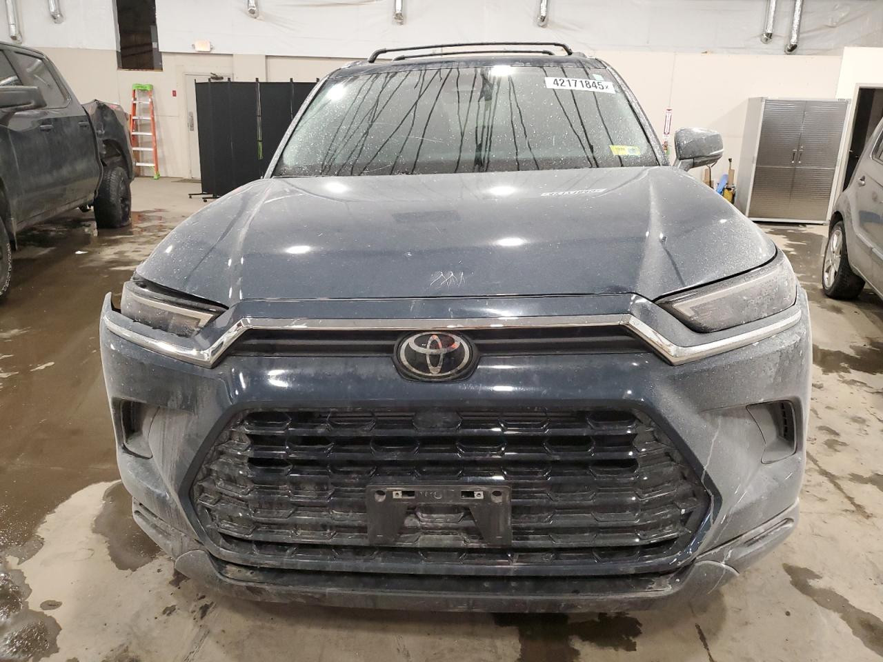 2024 TOYOTA GRAND HIGHLANDER XLE VIN:5TDACAB59RS001541