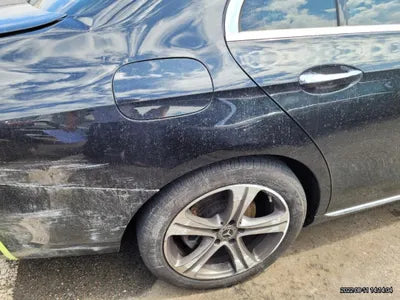 2019 Mercedes-Benz E 300 VIN: