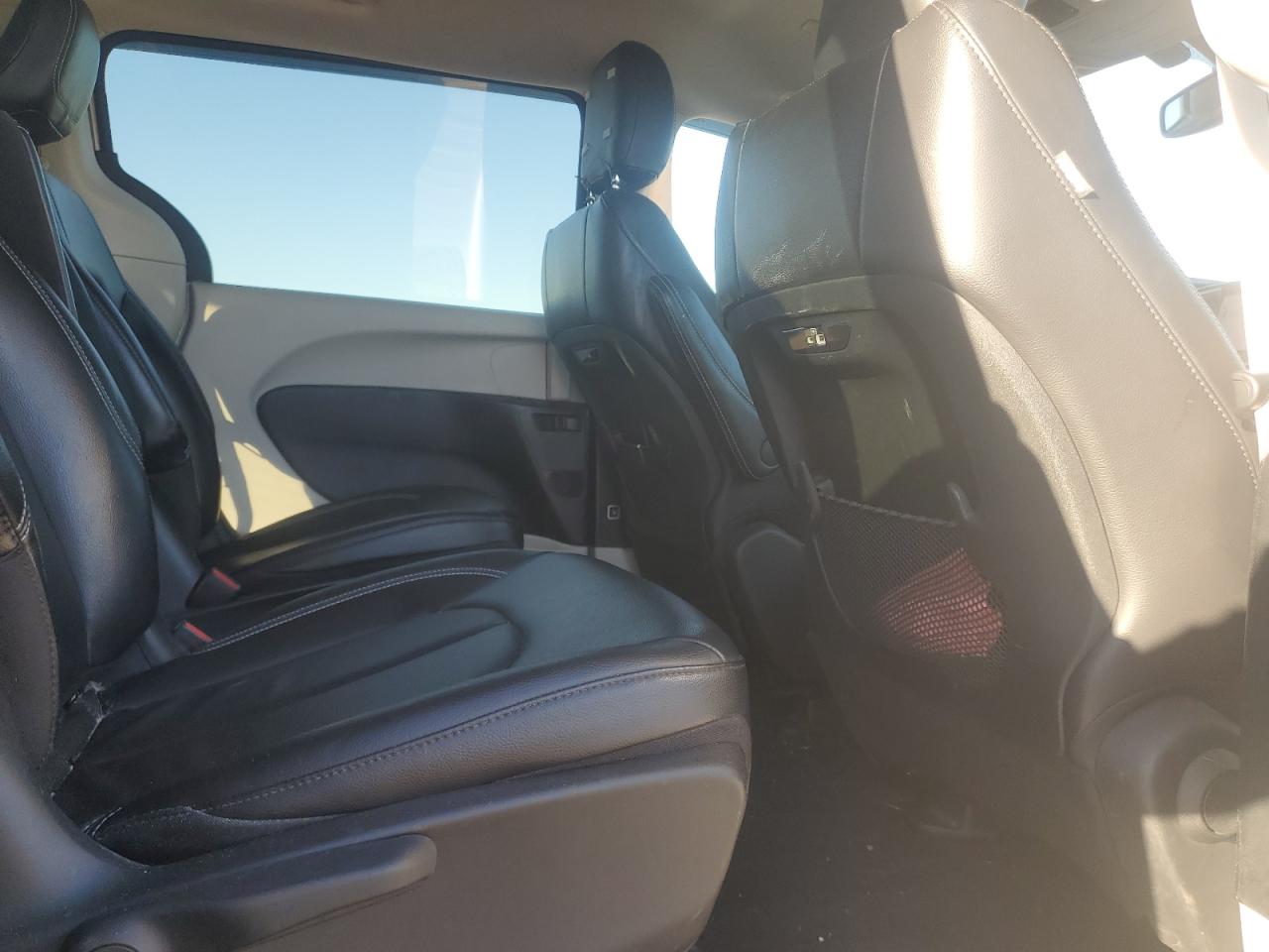 2022 CHRYSLER PACIFICA HYBRID TOURING L VIN:2C4RC1L73NR212630