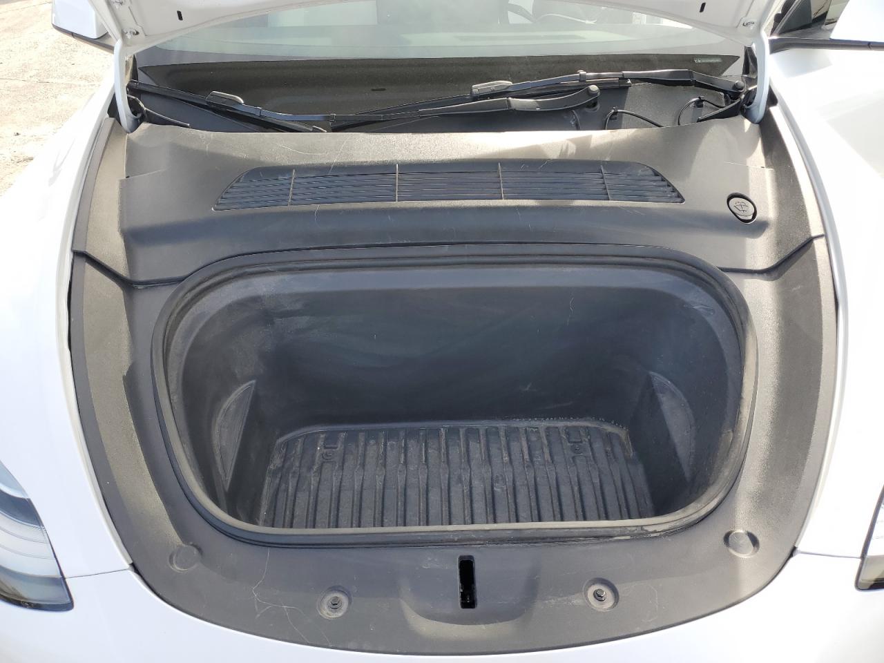 2023 TESLA MODEL Y  VIN:7SAYGDEE5PA079672