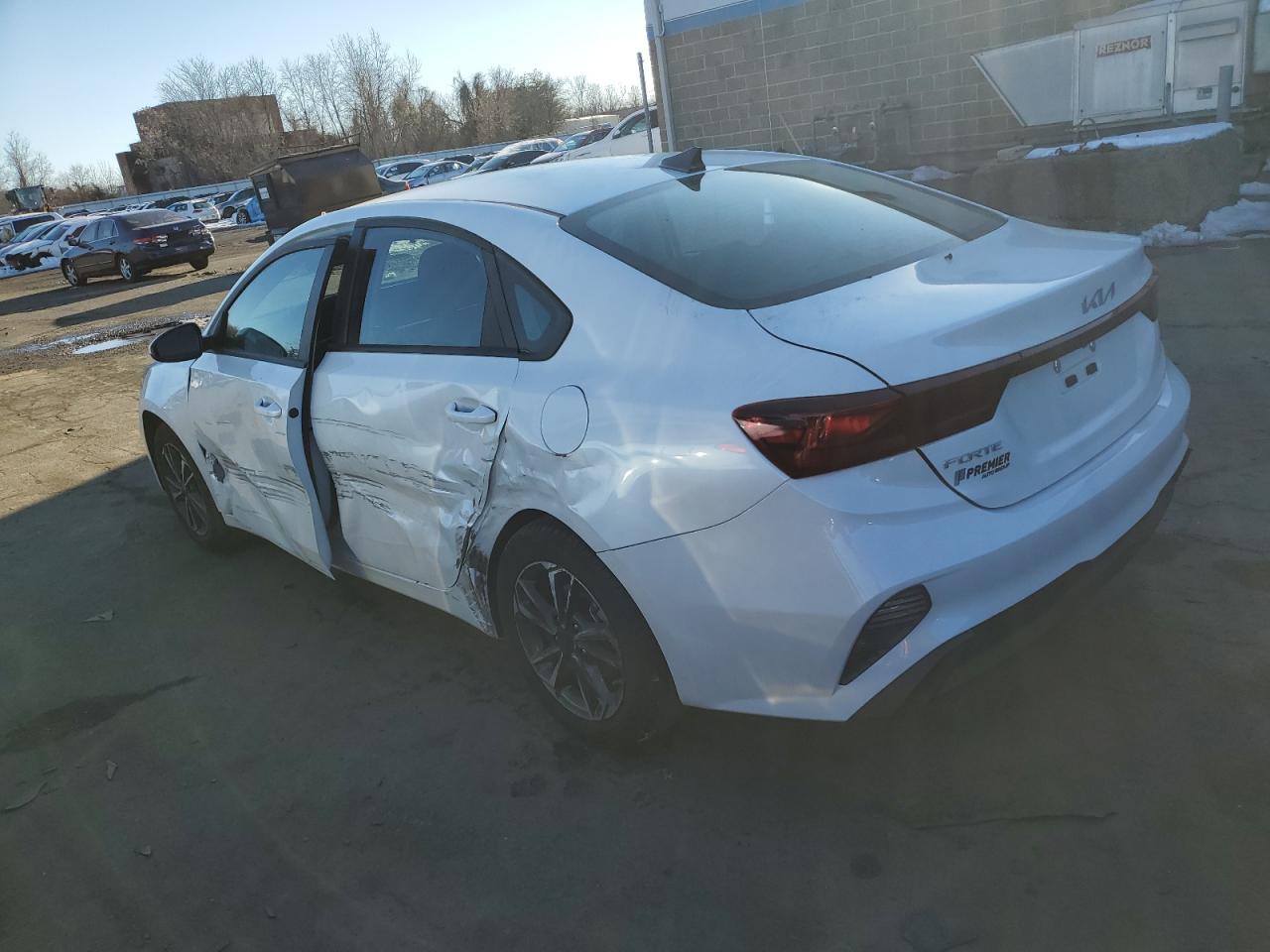 2023 KIA FORTE LX VIN:3KPF24AD2PE682684