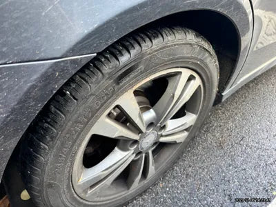 2015 Mercedes-Benz E 220 VIN: