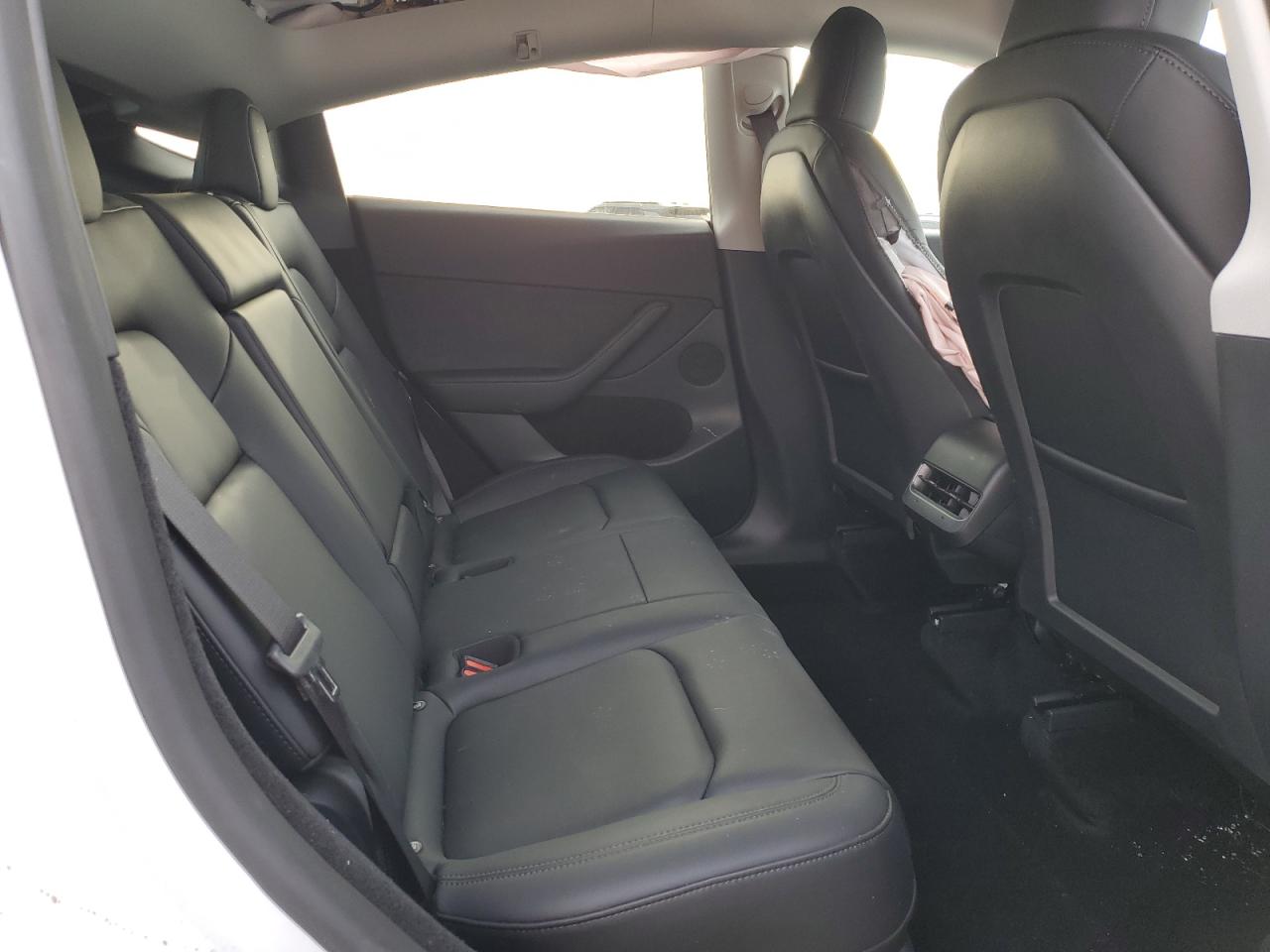 2024 TESLA MODEL Y  VIN:7SAYGDED7RF026100