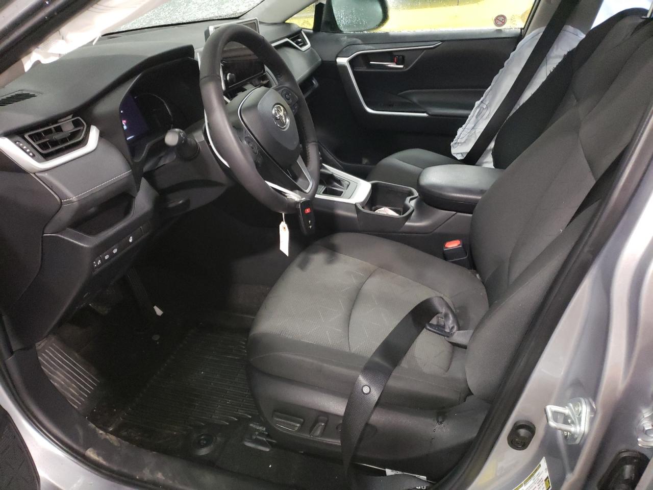 2024 TOYOTA RAV4 XLE VIN:2T3P1RFV1RC447319