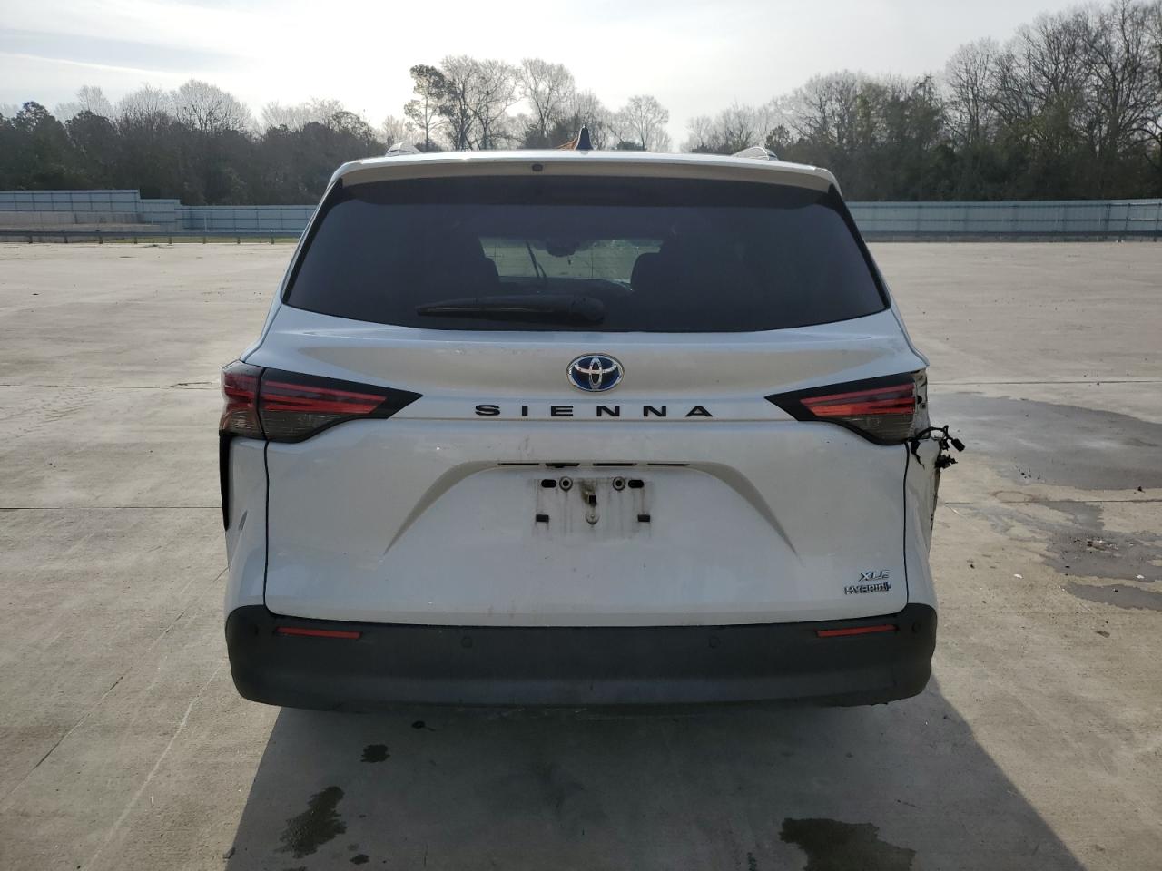 2022 TOYOTA SIENNA XLE VIN:5TDYRKEC2NS086553