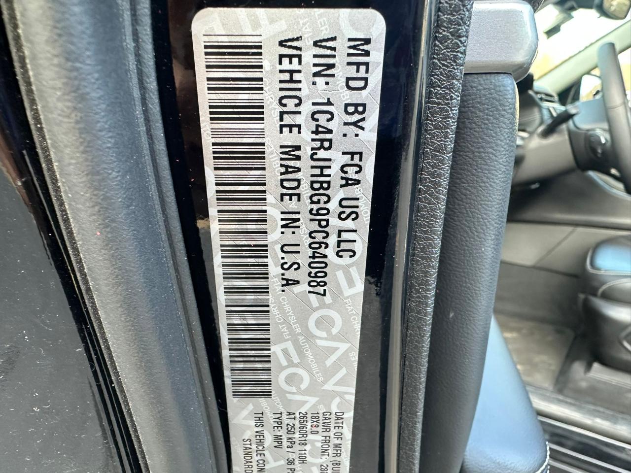 2023 JEEP GRAND CHEROKEE LIMITED VIN:1C4RJHBG9PC640987