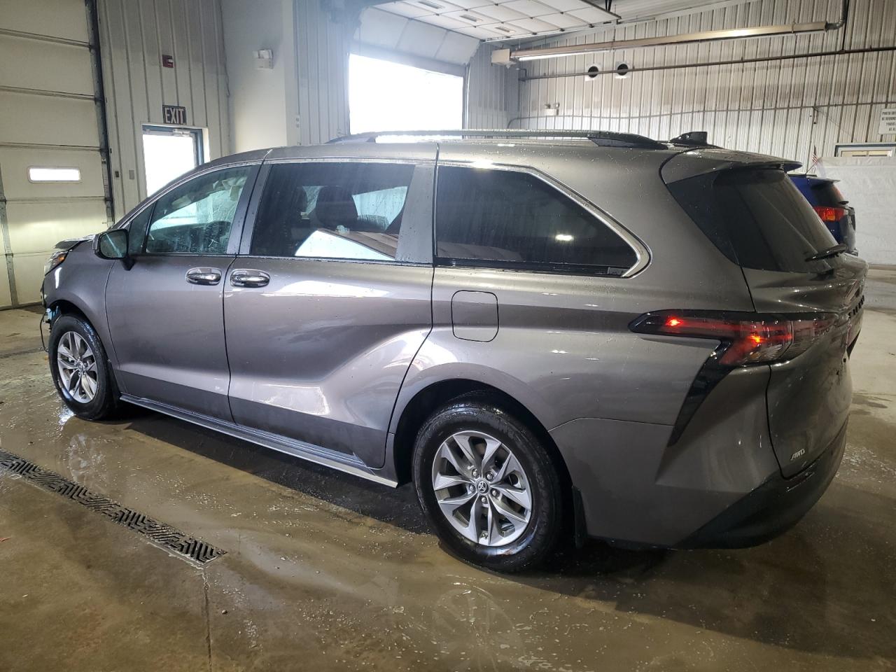 2024 TOYOTA SIENNA XLE VIN:5TDYSKFC5RS142123
