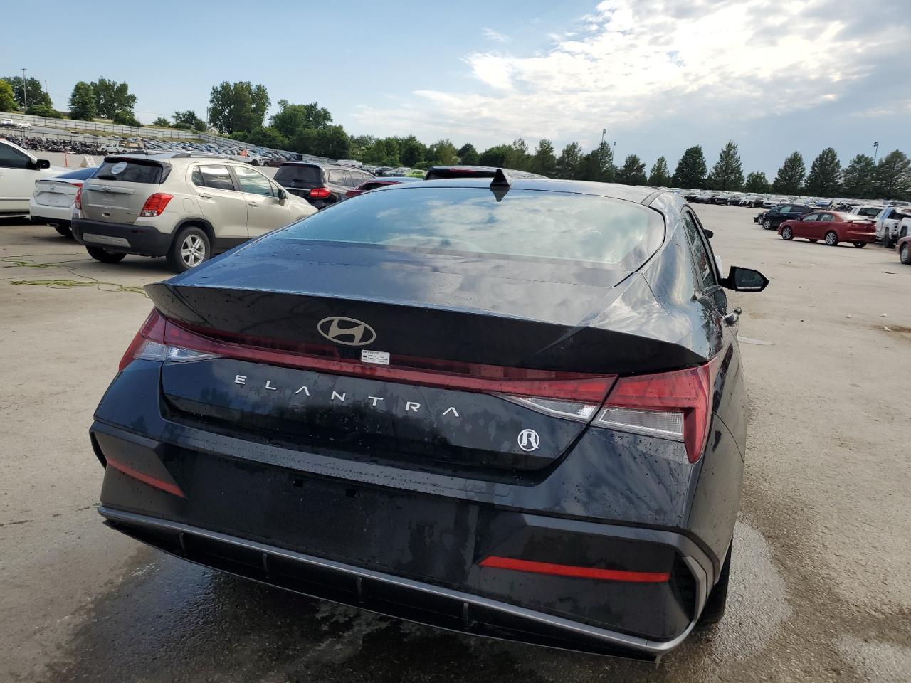 2024 HYUNDAI ELANTRA SEL VIN:KMHLS4DG7RU716028