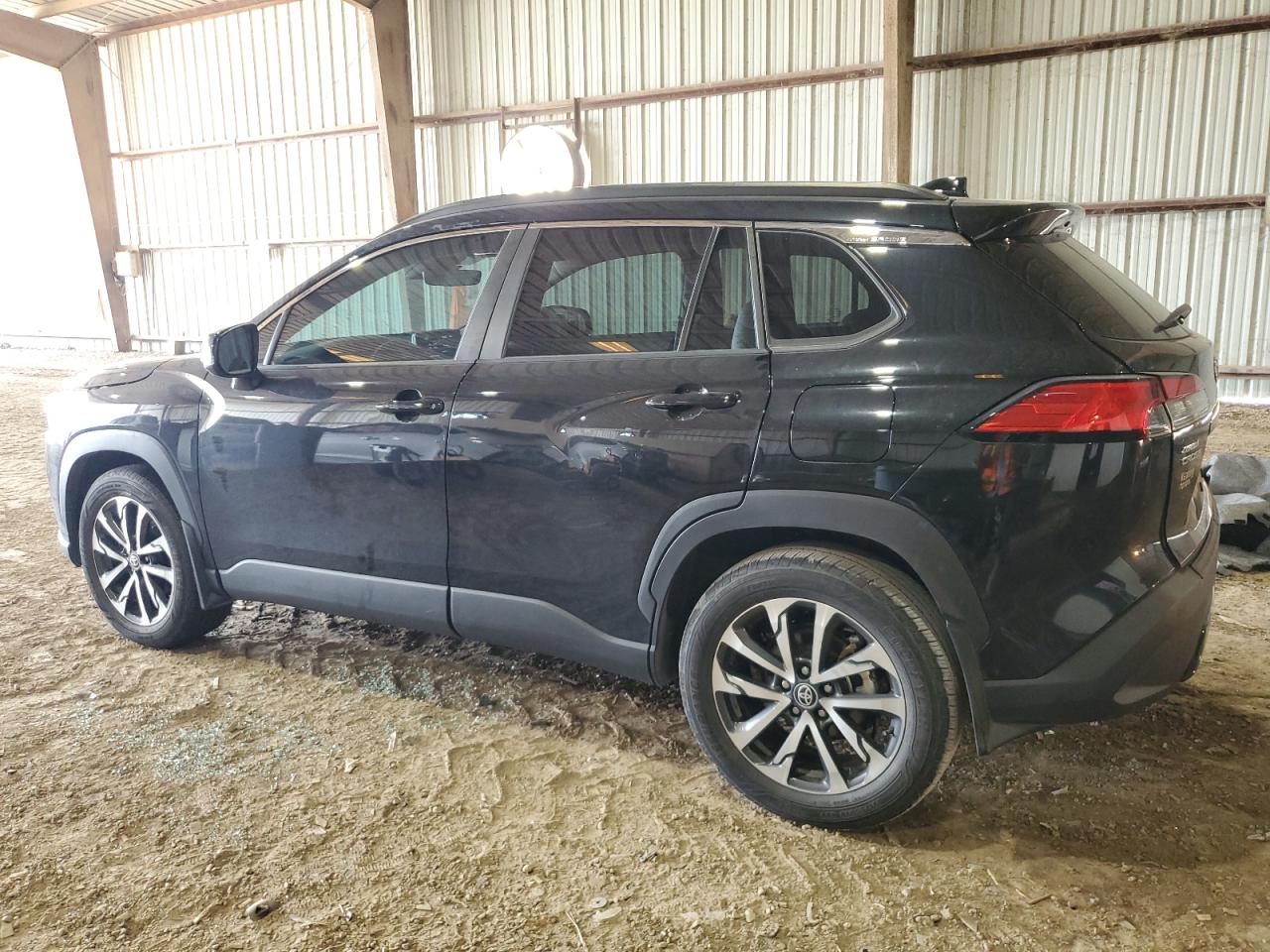 2022 TOYOTA COROLLA CROSS XLE VIN:7MUDAAAGXNV031637