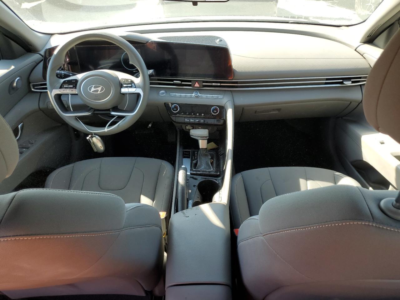 2024 HYUNDAI ELANTRA SEL VIN:KMHLM4DG2RU757872